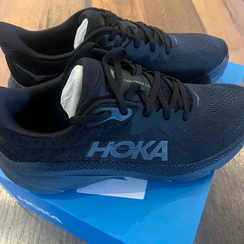 Hoka One One Women’s solid Black Athletic Shoes